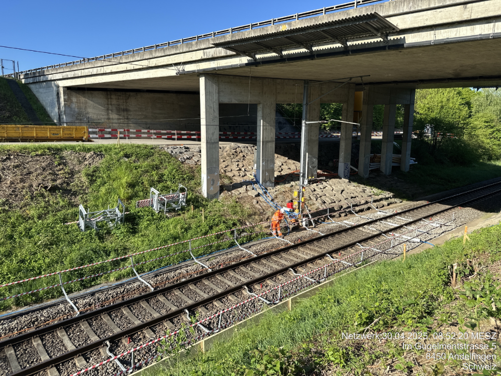 Vorarbeiten Weinlandbrücke: Baustelleneinrichtung für den Sichutztunnel
